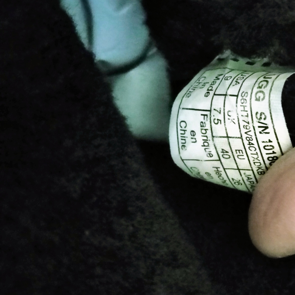 Ugg Constantine Genuine Shearling Black Boot 9 - image 4